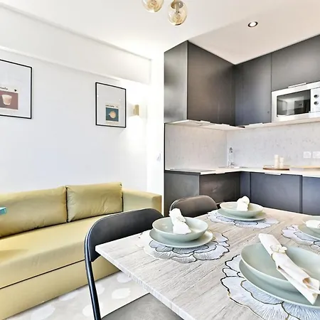 Parisian Getaway Near Gare De L'est - Ii Appartement